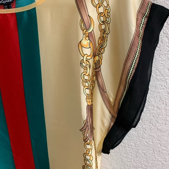 💟Cream, red, green striped scarf top - Picture 6 of 8